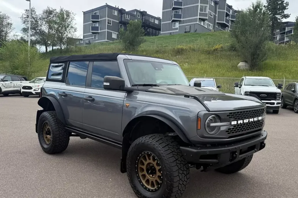 2021 Ford Bronco Badlands photo 1