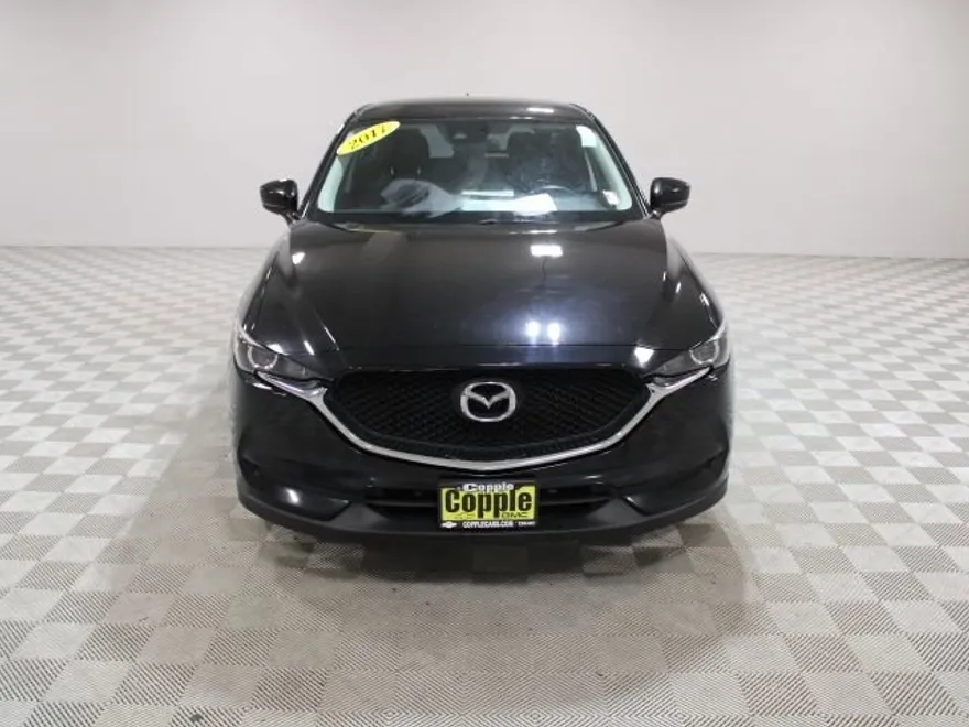 2017 Mazda CX-5 Sport photo 1