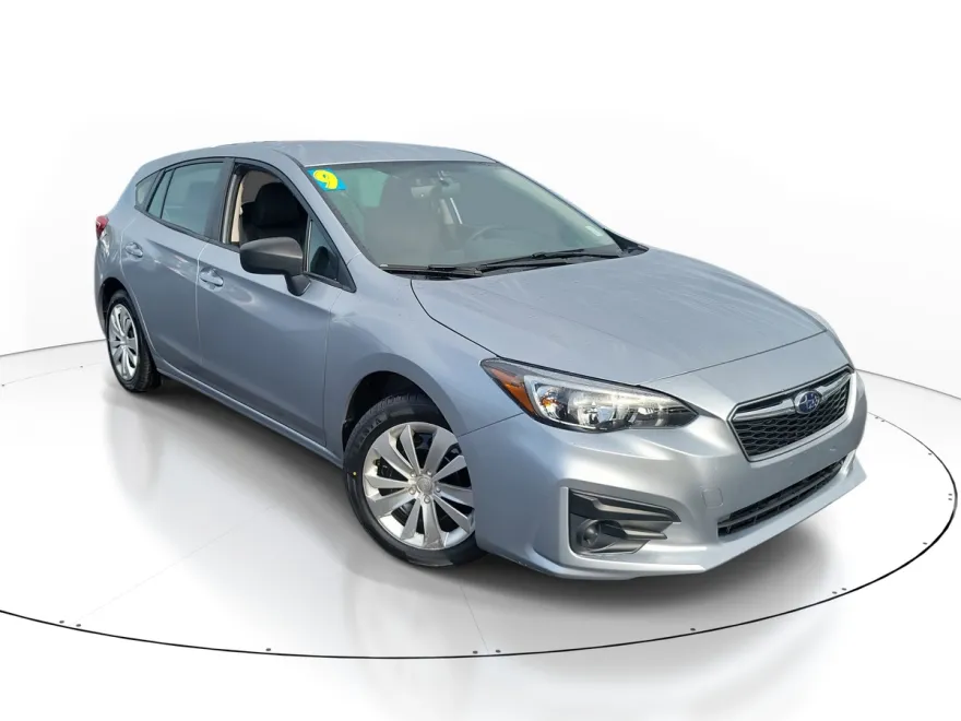 2019 Subaru Impreza 2.0i photo 1