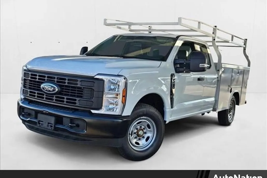 2025 Ford F-250 XL photo 1