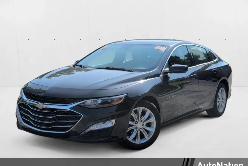 2023 Chevrolet Malibu 1LT photo 1