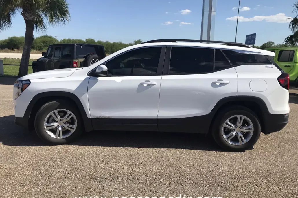 2024 Gmc Terrain SLE photo 1