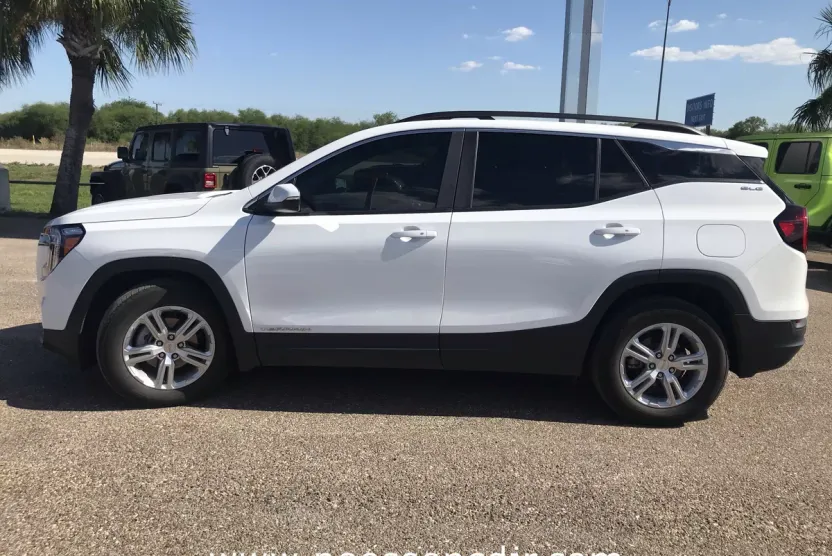 2024 Gmc Terrain SLE photo 1