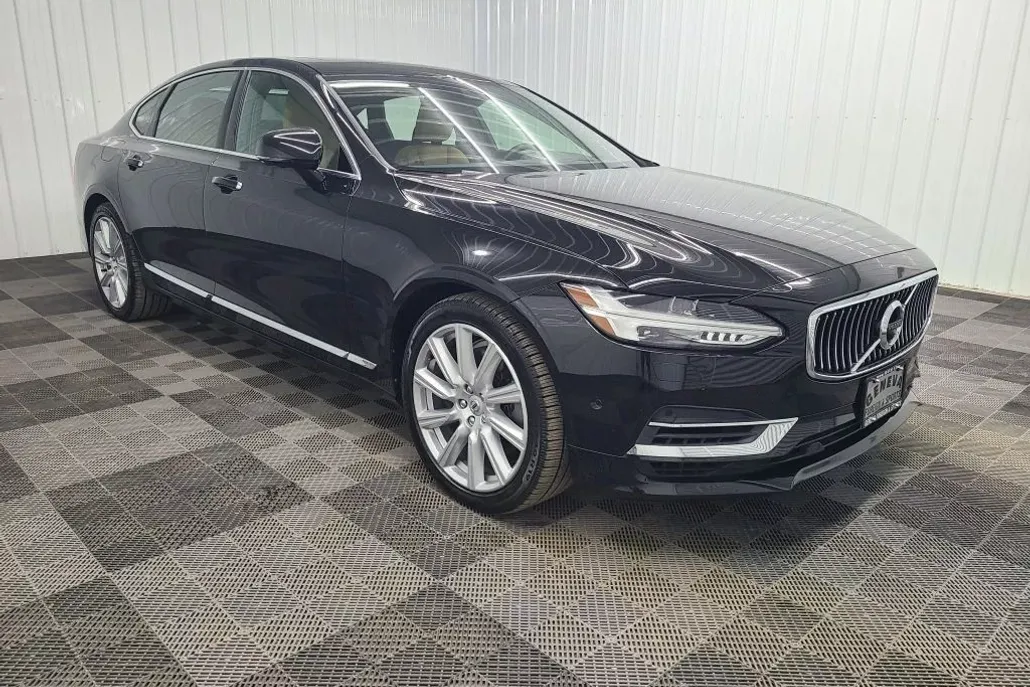 2018 Volvo S90 T8 Inscription photo 1