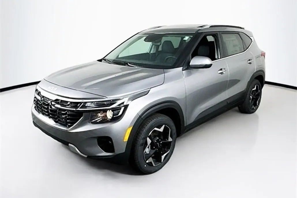 2025 Kia Seltos EX photo 1