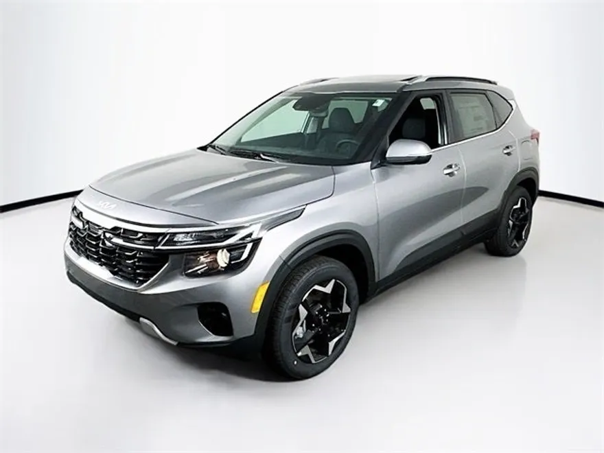 2025 Kia Seltos EX photo 1
