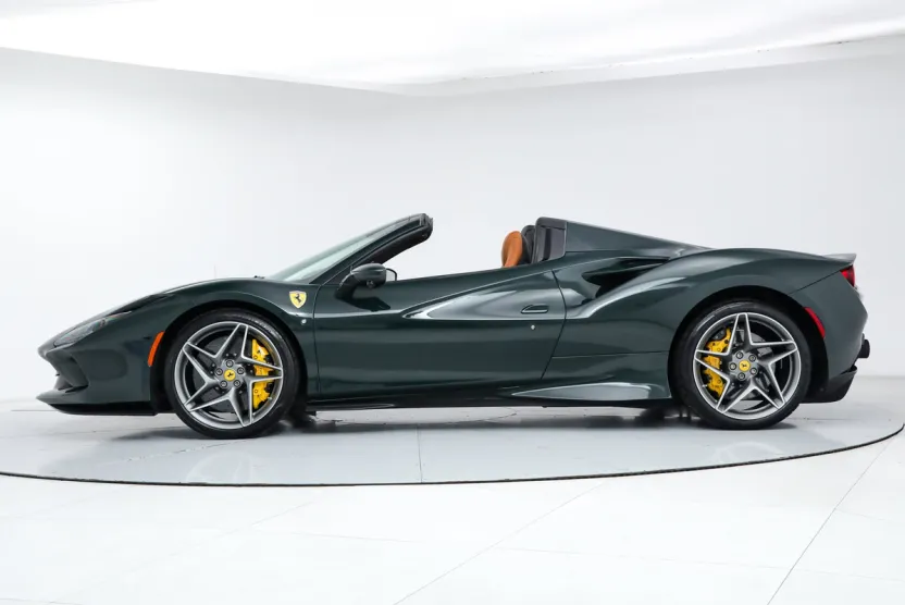 2022 Ferrari F8 Spider photo 1