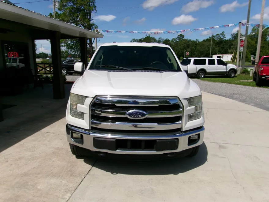 2015 Ford F-150 Lariat photo 1