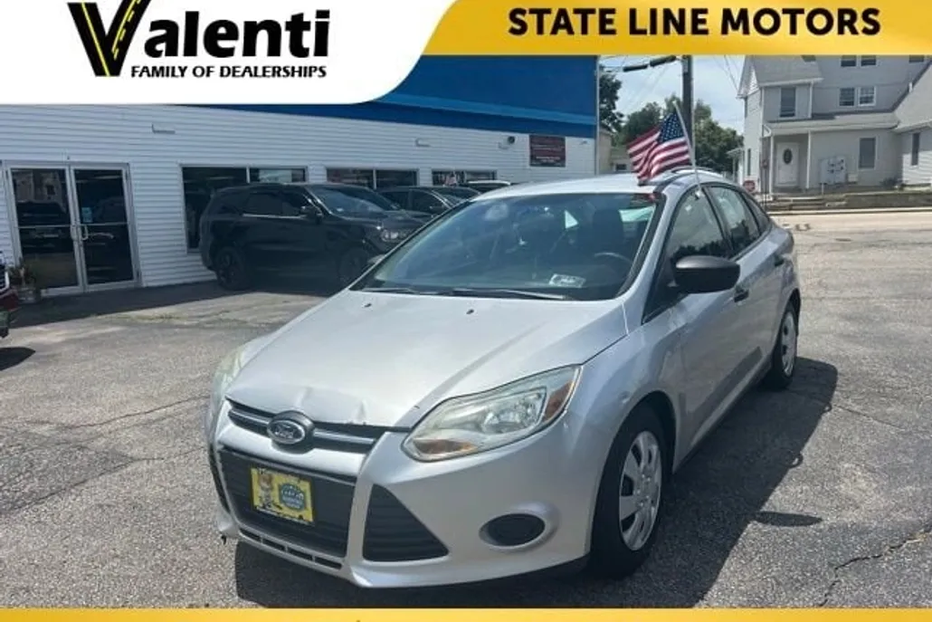 2013 Ford Focus Sedan photo 1