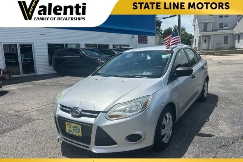 2013 Ford Focus Sedan photo 1