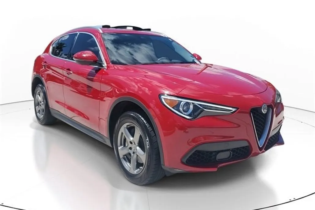 2021 Alfa Romeo Stelvio Sprint photo 1