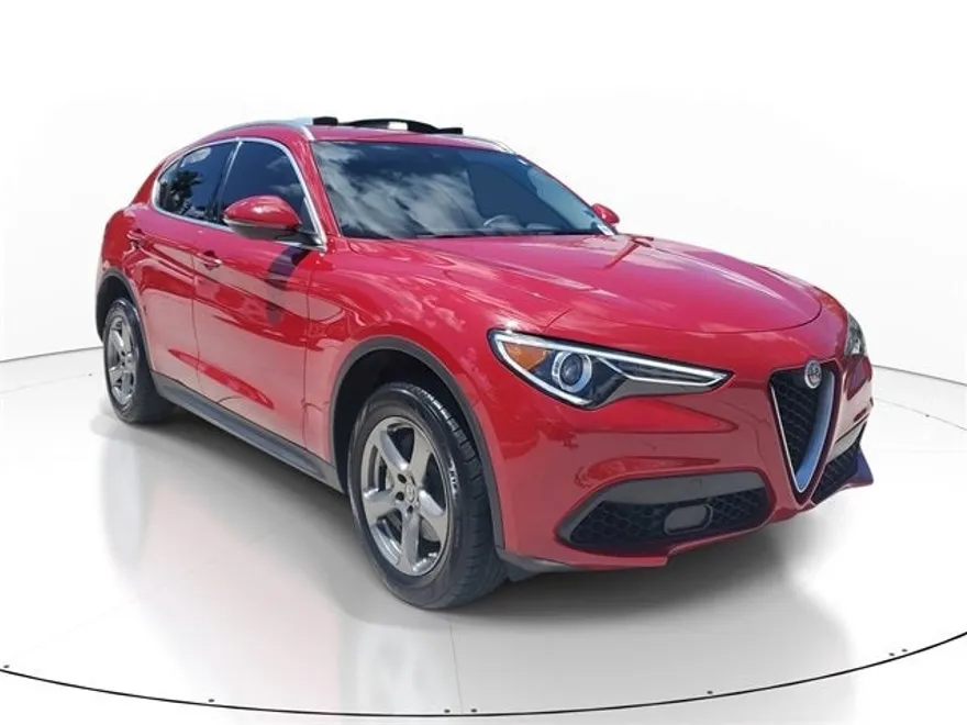 2021 Alfa Romeo Stelvio Sprint photo 1