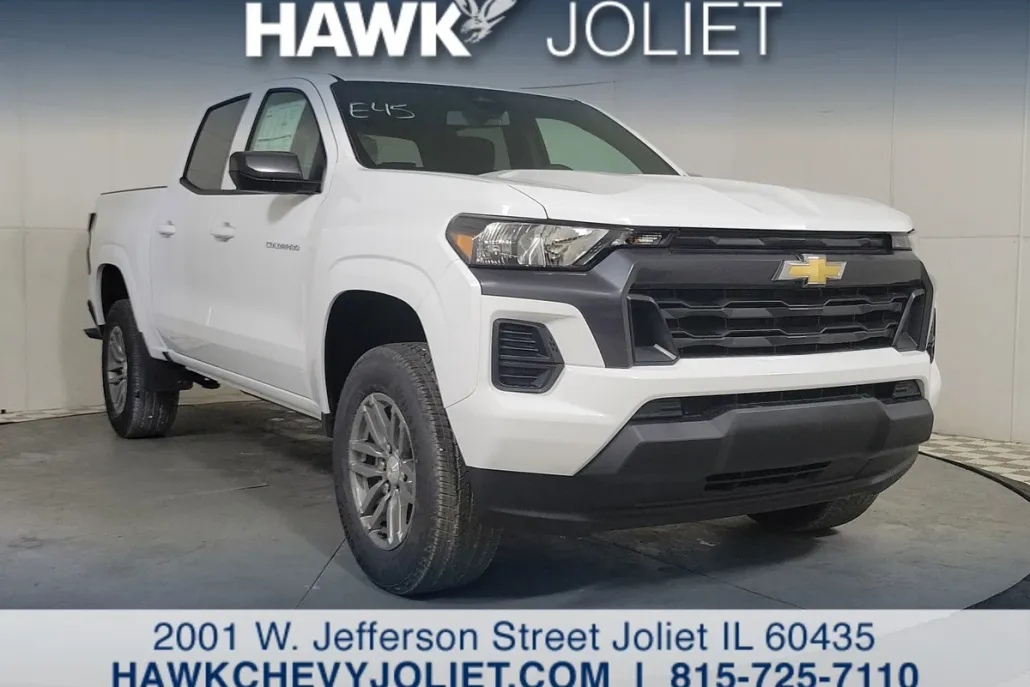 2025 Chevrolet Colorado Work Truck LT photo 1