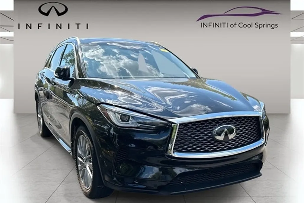 2023 Infiniti QX50 Luxe photo 1