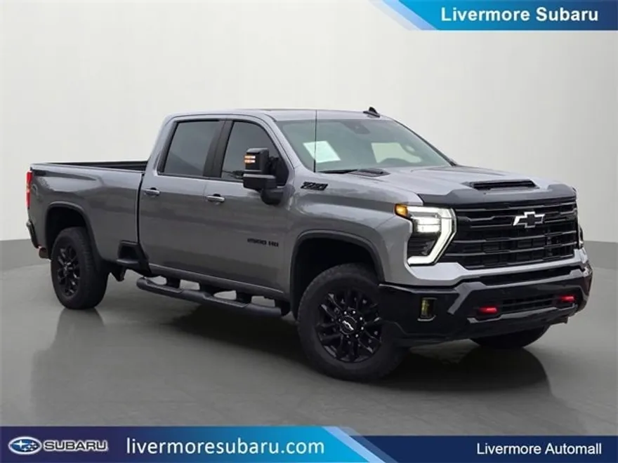 2025 Chevrolet Silverado 2500HD LT photo 1