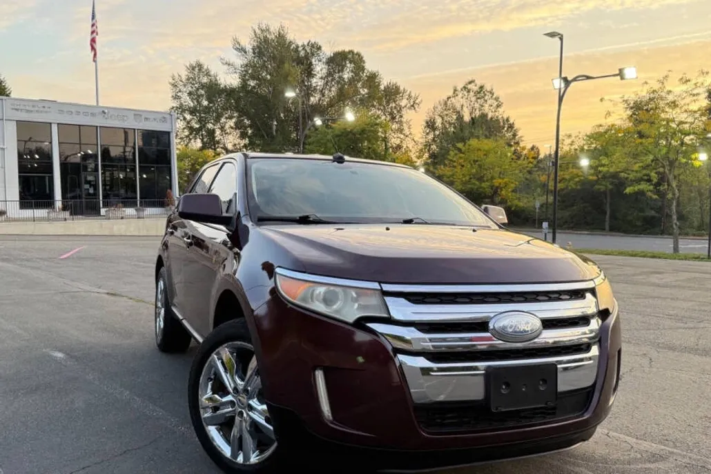 2011 Ford Edge Limited photo 1