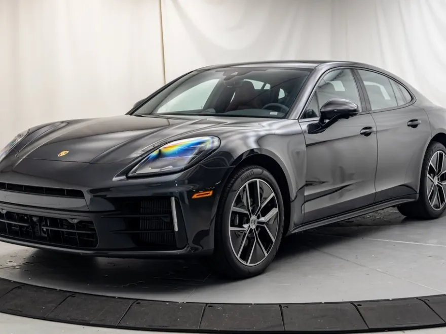 2024 Porsche Panamera 4 photo 1