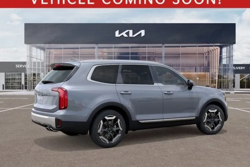 2025 Kia Telluride S photo 1