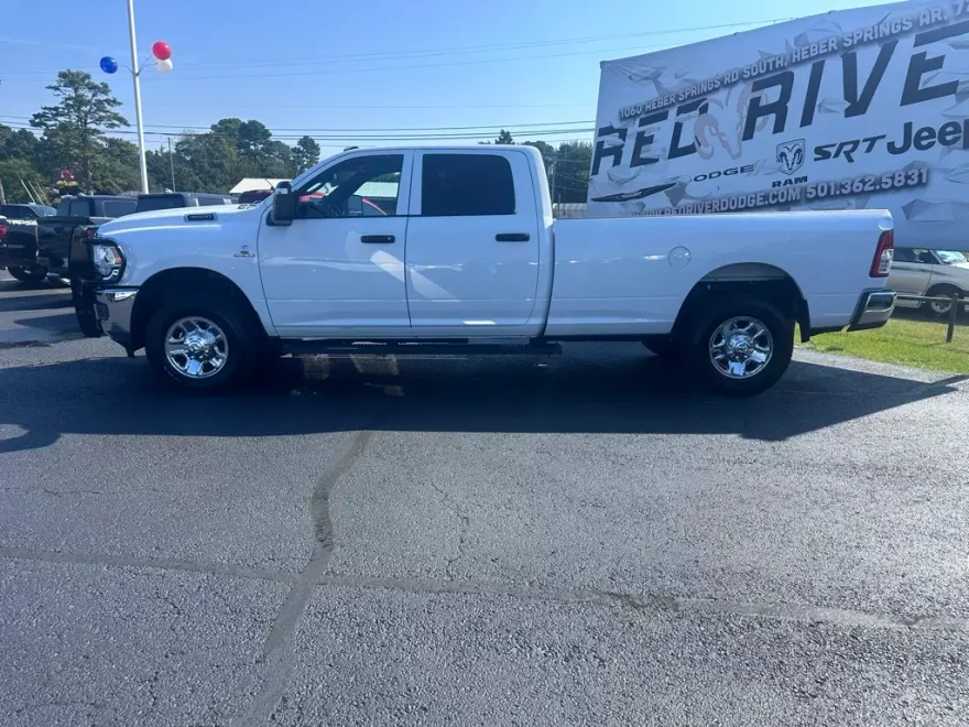 2023 Ram 3500 Tradesman photo 1