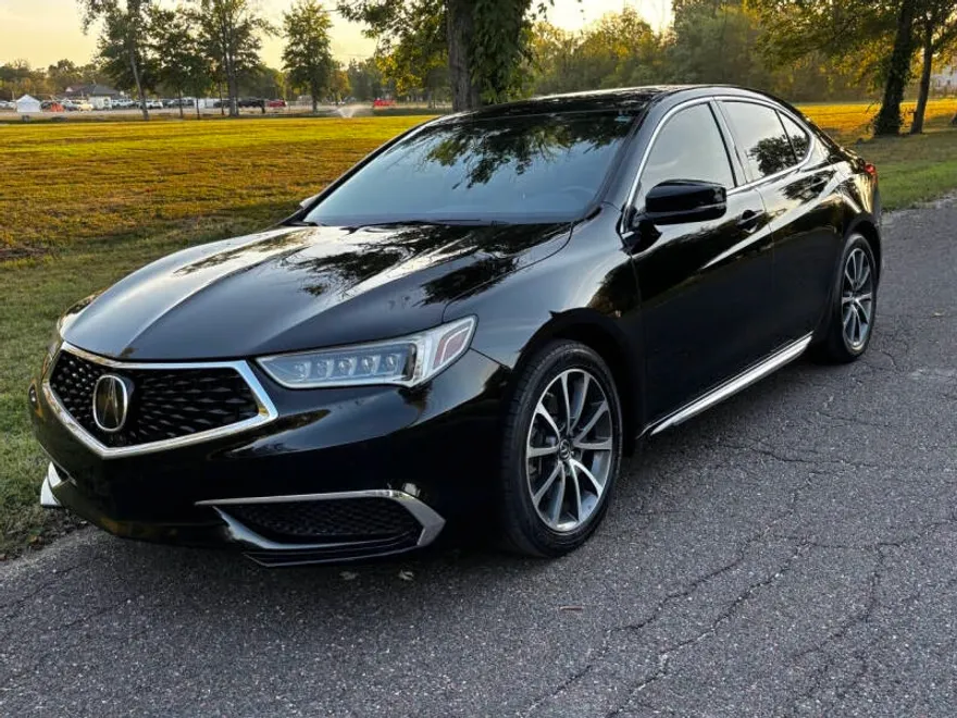 2018 Acura TLX Technology photo 1