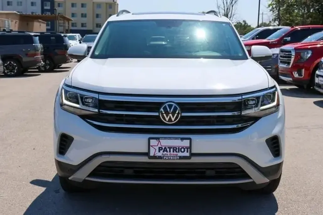 2022 Volkswagen Atlas SE Technology photo 1