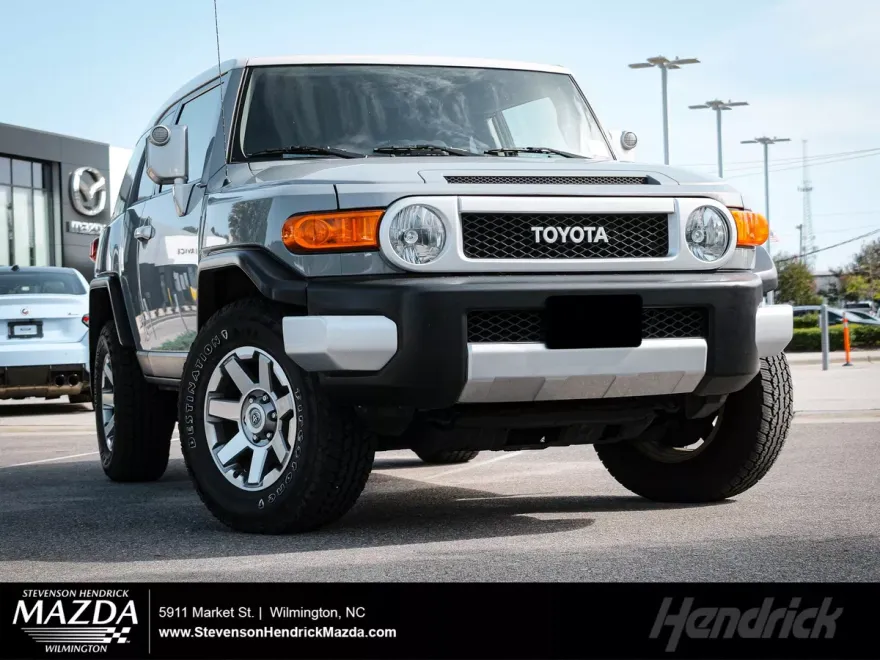 2014 Toyota FJ Cruiser Trail Teams Special Edition photo 1