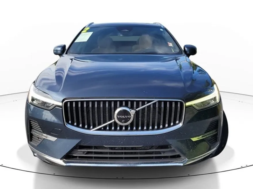 2022 Volvo XC60 Inscription photo 1