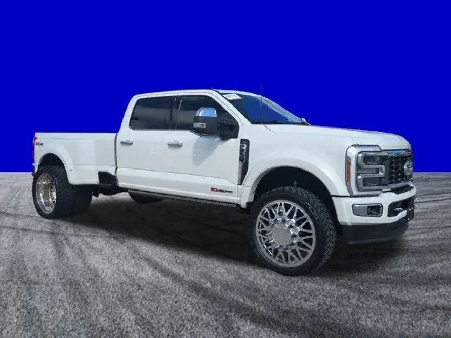 2024 Ford F-450 Limited photo 1