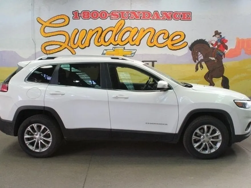2019 Jeep Cherokee photo 1