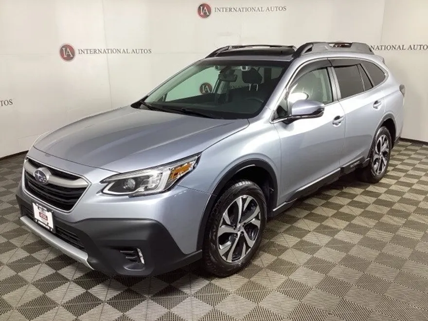 2022 Subaru Outback Limited photo 1