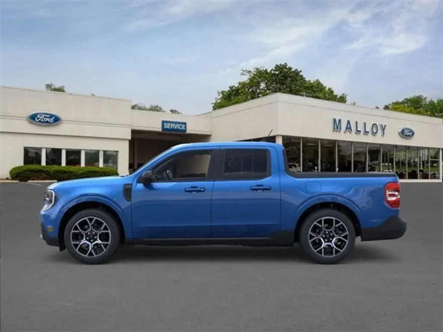 2025 Ford Maverick Lariat photo 1