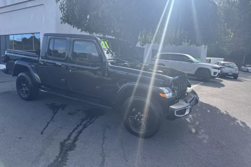 2021 Jeep Gladiator Sport S photo 1