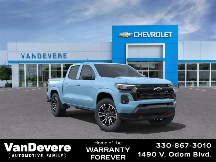 2025 Chevrolet Colorado Z71 photo 1