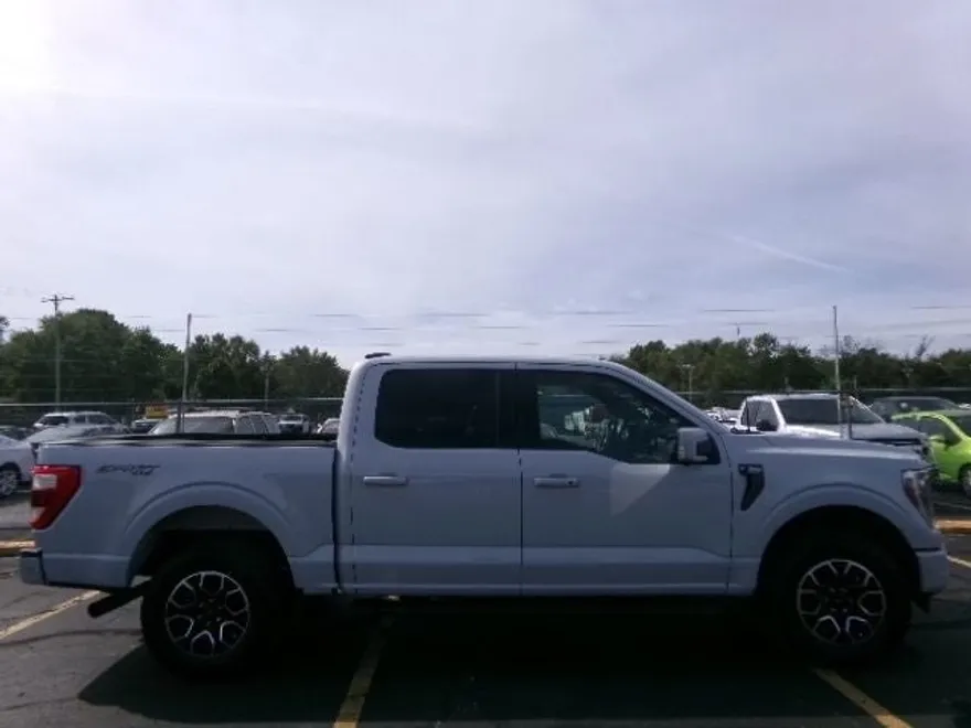 2022 Ford F-150 Lariat photo 1