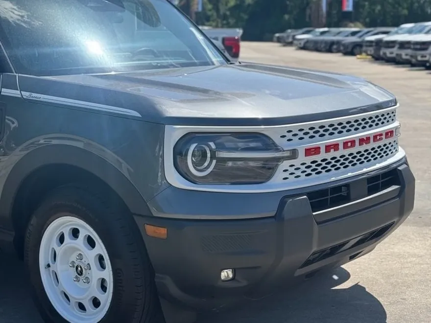 2025 Ford Bronco Sport Heritage photo 1
