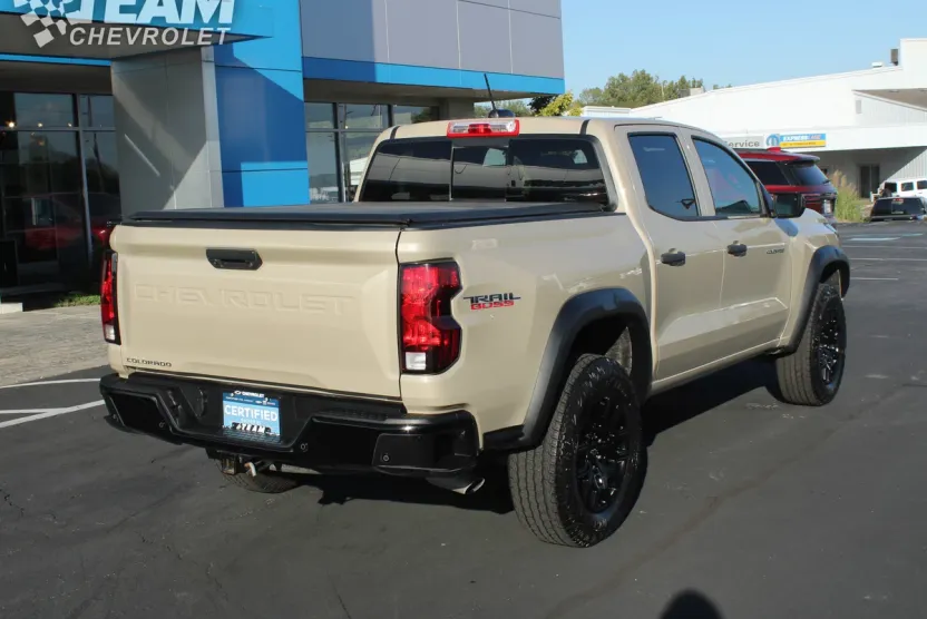 2024 Chevrolet Colorado Trail Boss photo 1