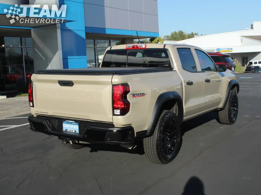 2024 Chevrolet Colorado Trail Boss photo 1