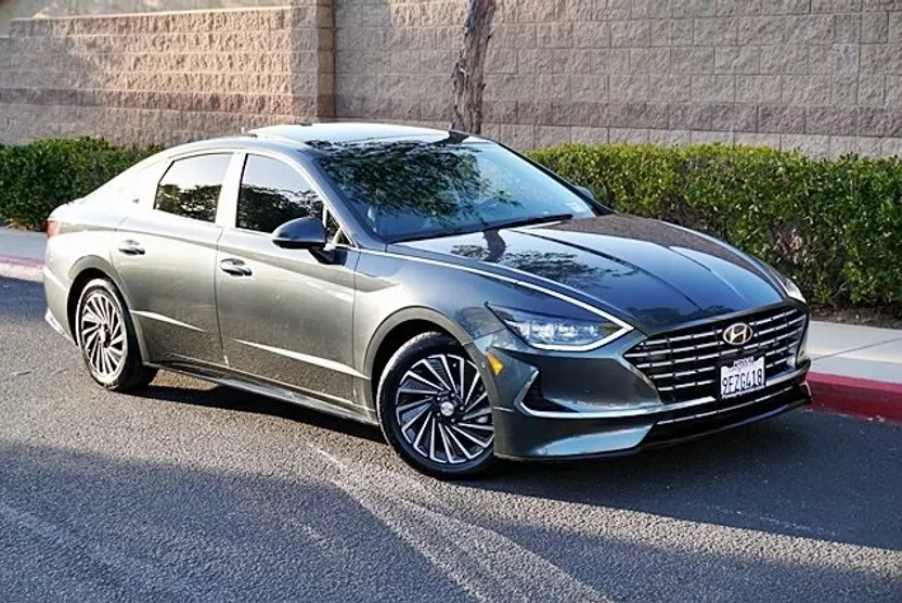 2023 Hyundai Sonata Hybrid Limited photo 1