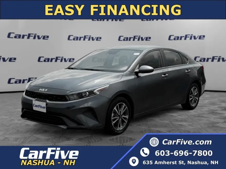 2023 Kia Forte LXS photo 1
