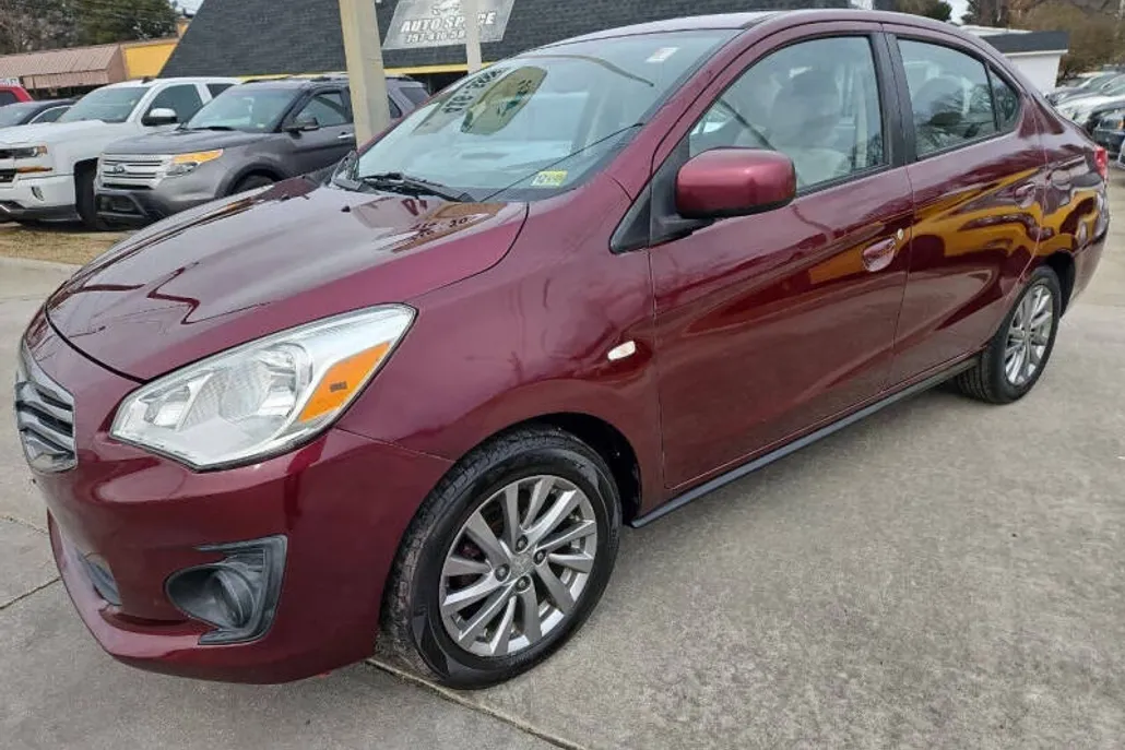 2019 Mitsubishi Mirage G4 SE photo 1