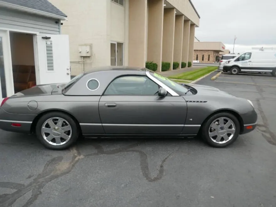 2003 Ford Thunderbird Premium photo 1