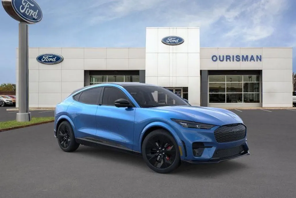 2025 Ford Mustang Mach-E GT photo 1