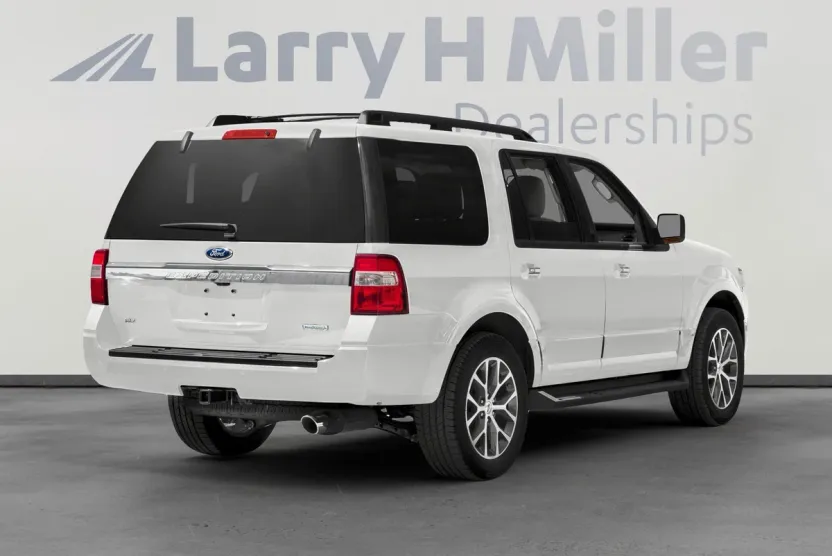 2015 Ford Expedition XLT photo 1