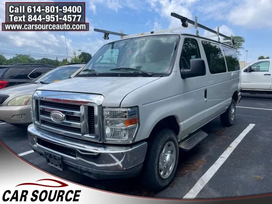 2011 Ford E-350 photo 1