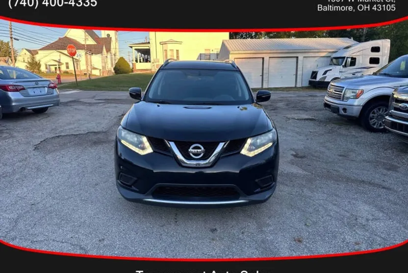 2014 Nissan Rogue SV photo 1