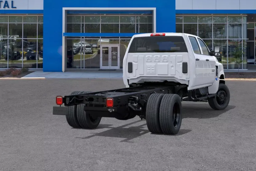 2025 Chevrolet Silverado 5500HD Work Truck photo 1