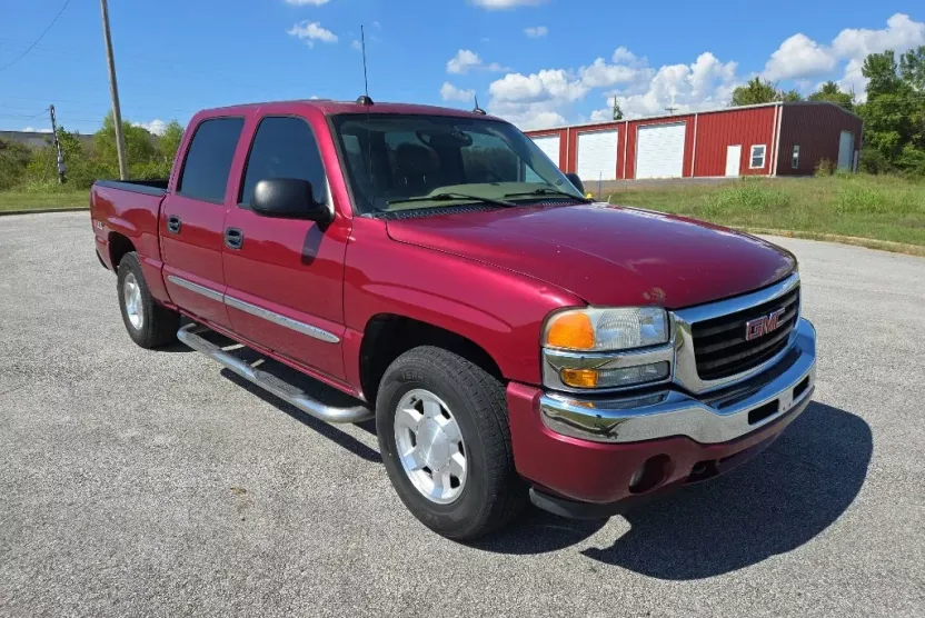 2005 Gmc Sierra 1500 SLT photo 1