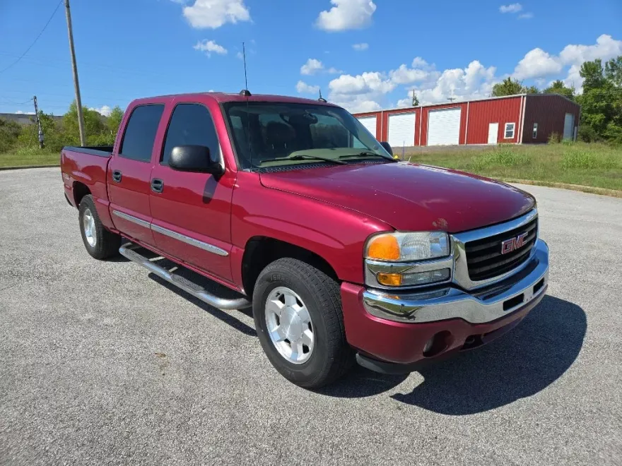 2005 Gmc Sierra 1500 SLT photo 1
