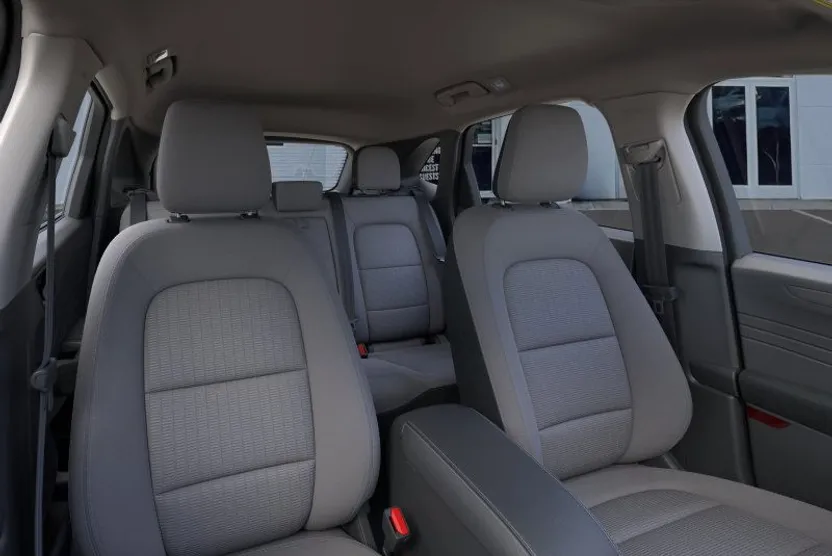 2021 Ford Escape S photo 1