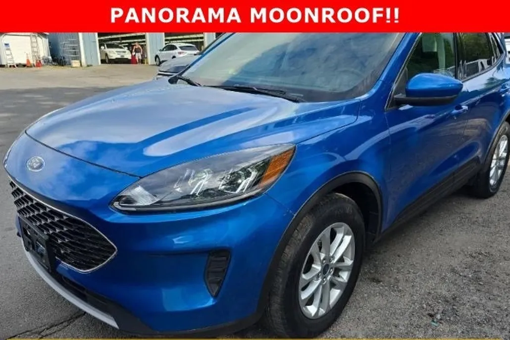 2021 Ford Escape SE photo 1